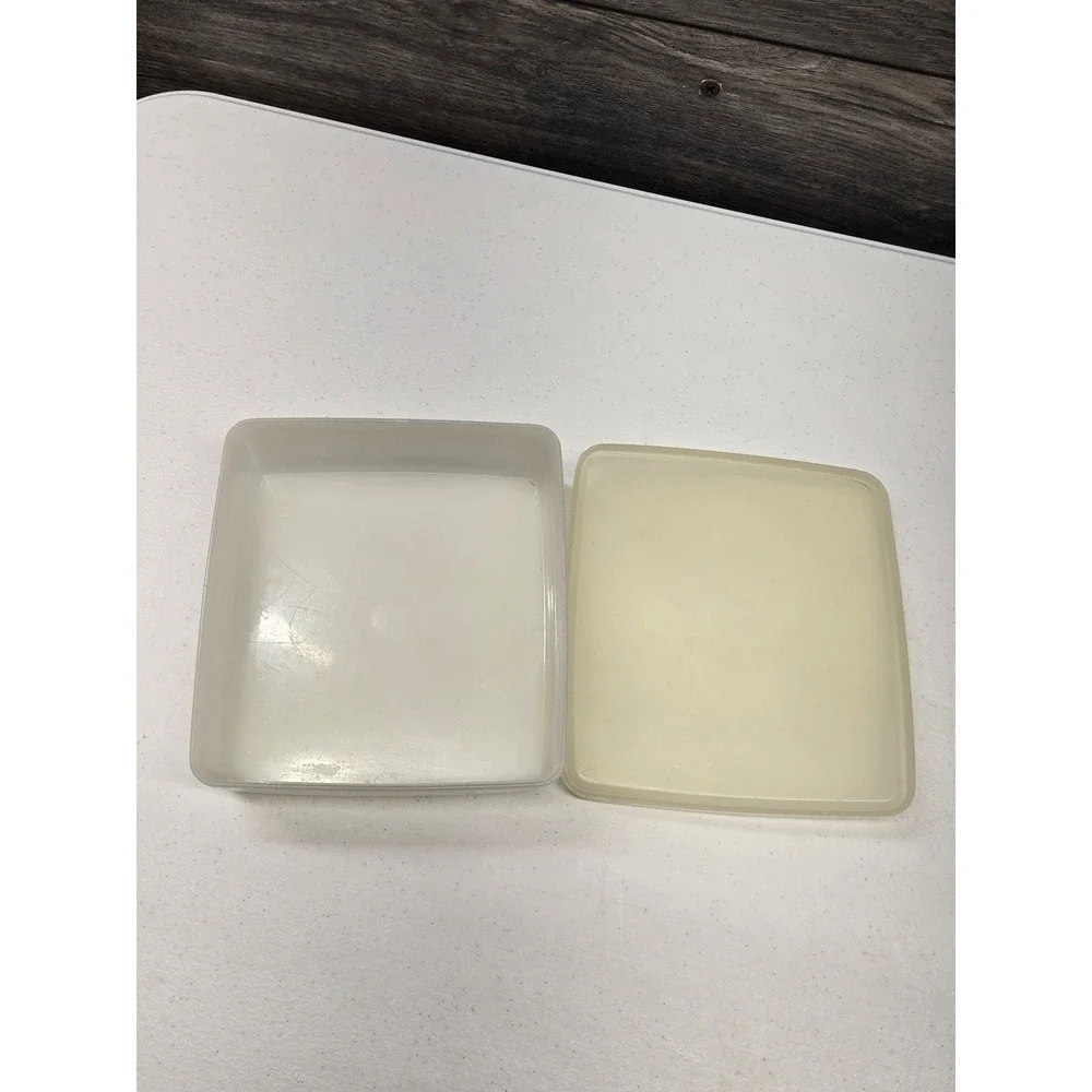 Vintage Tupperware Square Storage Container with Lid‎ White 670-39